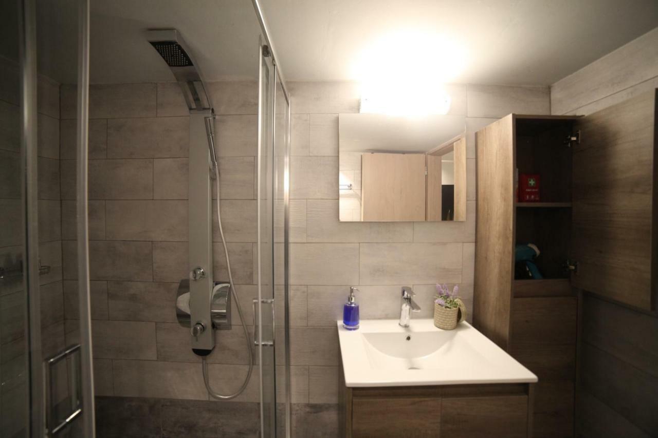 Ports Crossroad B Apartment Piraeus Luaran gambar